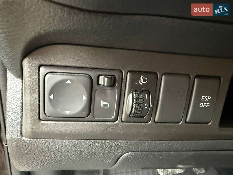 Хэтчбек Nissan Note 2010 в Виннице фото 15 Хэтчбек Nissan Note 2010 в Виннице