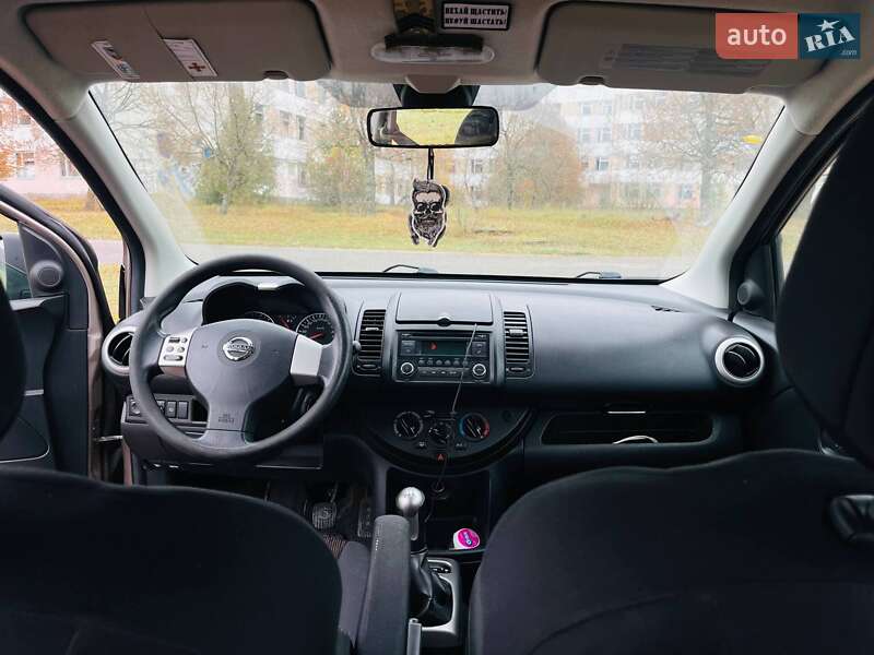 Хэтчбек Nissan Note 2011 в Славутиче фото 5 Хэтчбек Nissan Note 2011 в Славутиче
