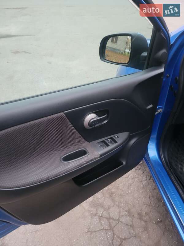 Хэтчбек Nissan Note 2007 в Киеве фото 15 Хэтчбек Nissan Note 2007 в Киеве