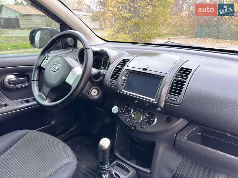 Хэтчбек Nissan Note 2006 в Запорожье