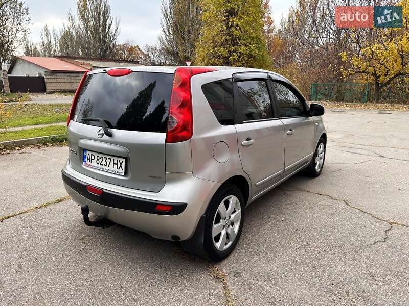 Хэтчбек Nissan Note 2006 в Запорожье
