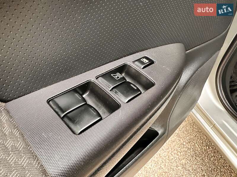 Хэтчбек Nissan Note 2006 в Запорожье