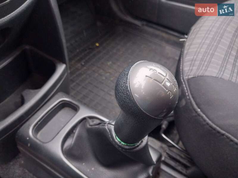 Хэтчбек Nissan Note 2007 в Житомире