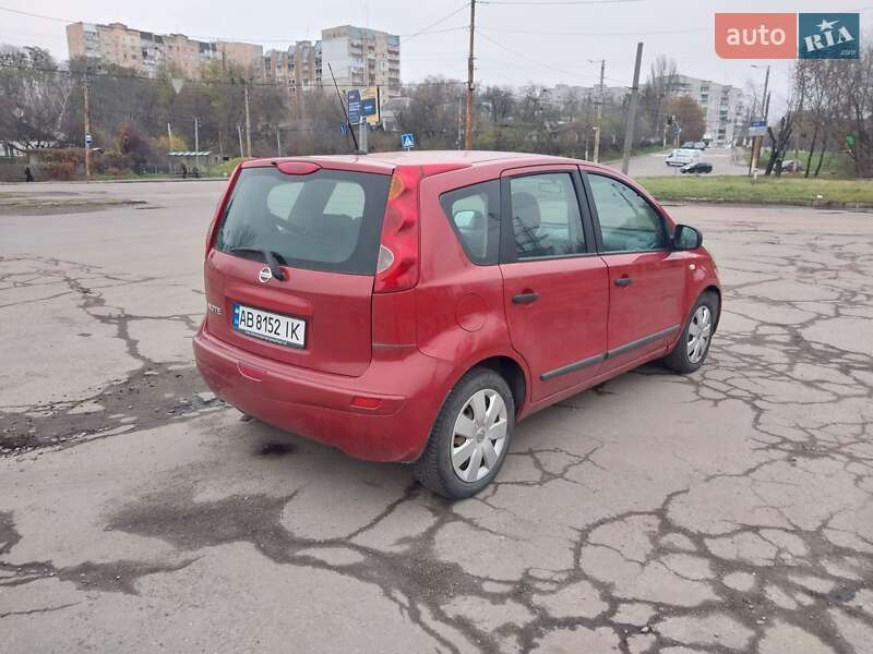 Хэтчбек Nissan Note 2007 в Житомире