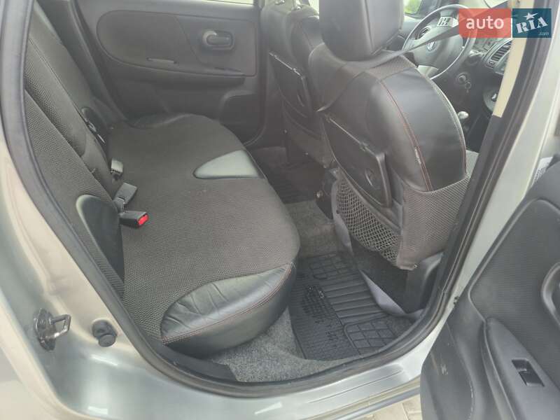 Хэтчбек Nissan Note 2008 в Киеве