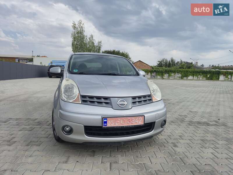 Хэтчбек Nissan Note 2008 в Киеве