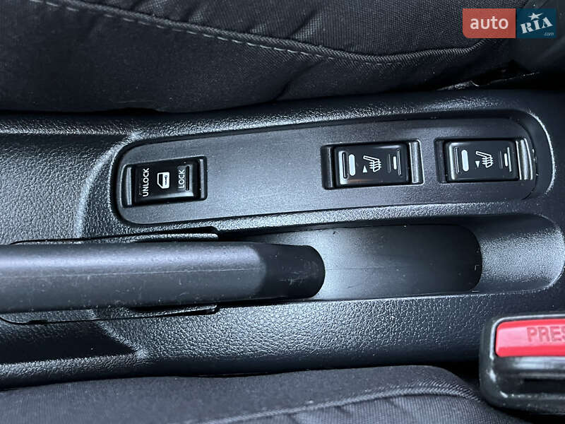 Хэтчбек Nissan Note 2011 в Дрогобыче фото 57 Хэтчбек Nissan Note 2011 в Дрогобыче