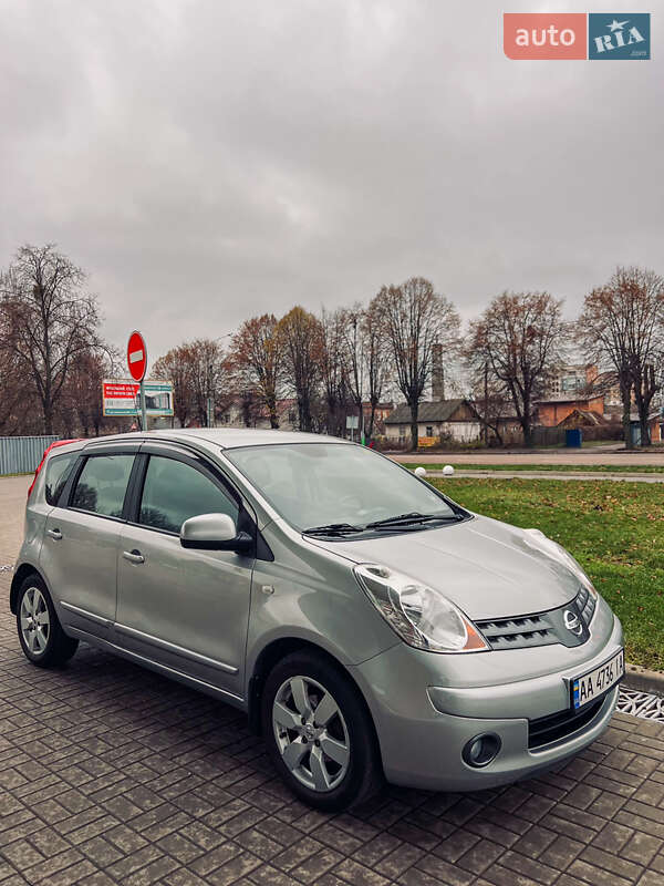 Хетчбек Nissan Note 2008 в Житомирі