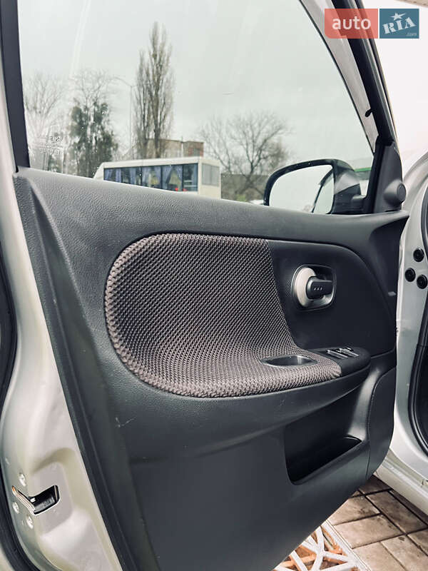 Хетчбек Nissan Note 2008 в Житомирі