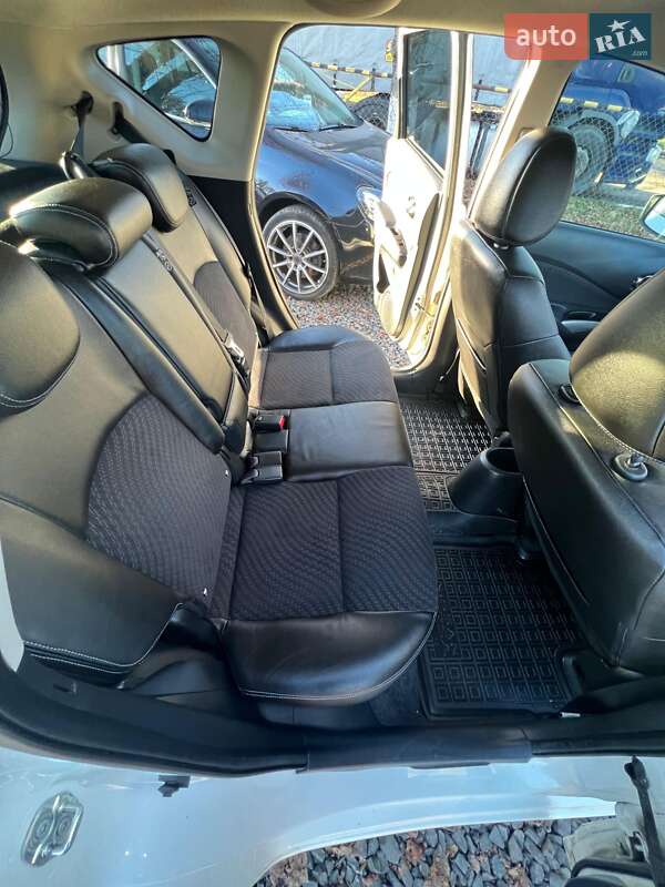 Хетчбек Nissan Note 2013 в Луцьку фото 26 Хетчбек Nissan Note 2013 в Луцьку