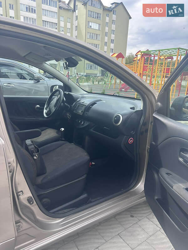 Хэтчбек Nissan Note 2009 в Сокале фото 7 Хэтчбек Nissan Note 2009 в Сокале