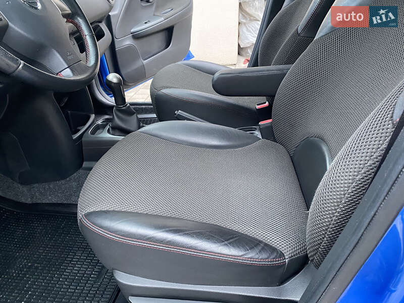 Хэтчбек Nissan Note 2007 в Виннице фото 16 Хэтчбек Nissan Note 2007 в Виннице