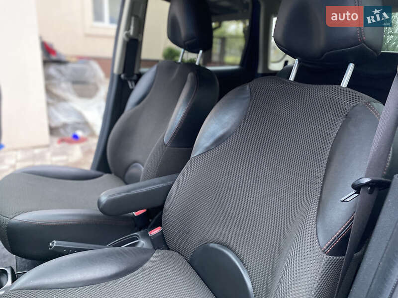 Хэтчбек Nissan Note 2007 в Виннице фото 20 Хэтчбек Nissan Note 2007 в Виннице