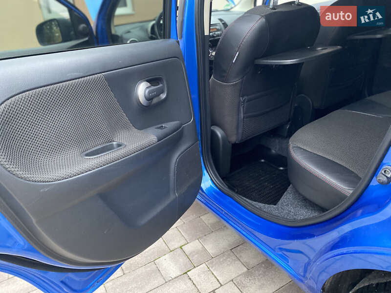 Хэтчбек Nissan Note 2007 в Виннице фото 29 Хэтчбек Nissan Note 2007 в Виннице