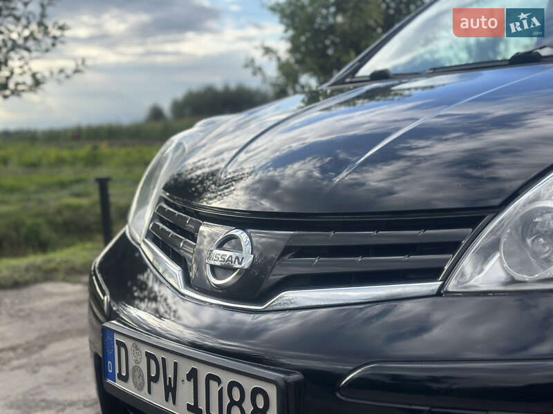 Хетчбек Nissan Note 2009 в Дубні