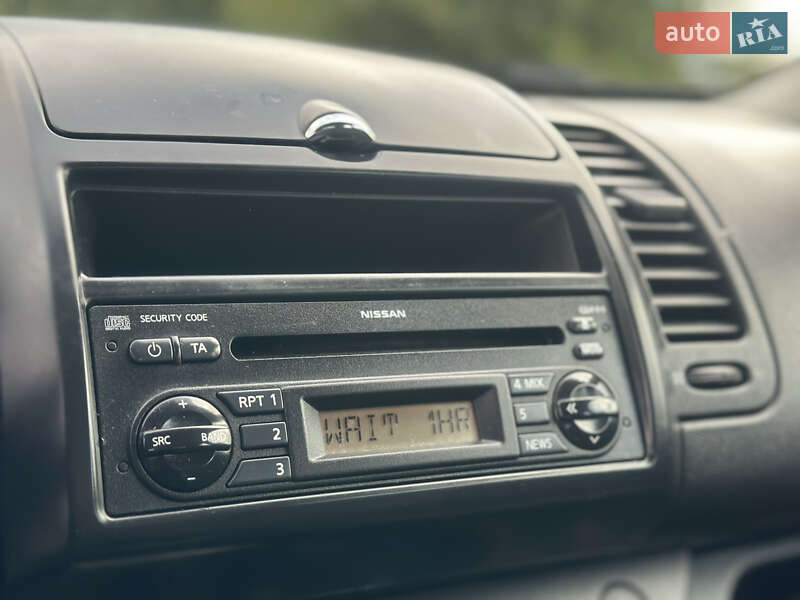 Хетчбек Nissan Note 2009 в Дубні