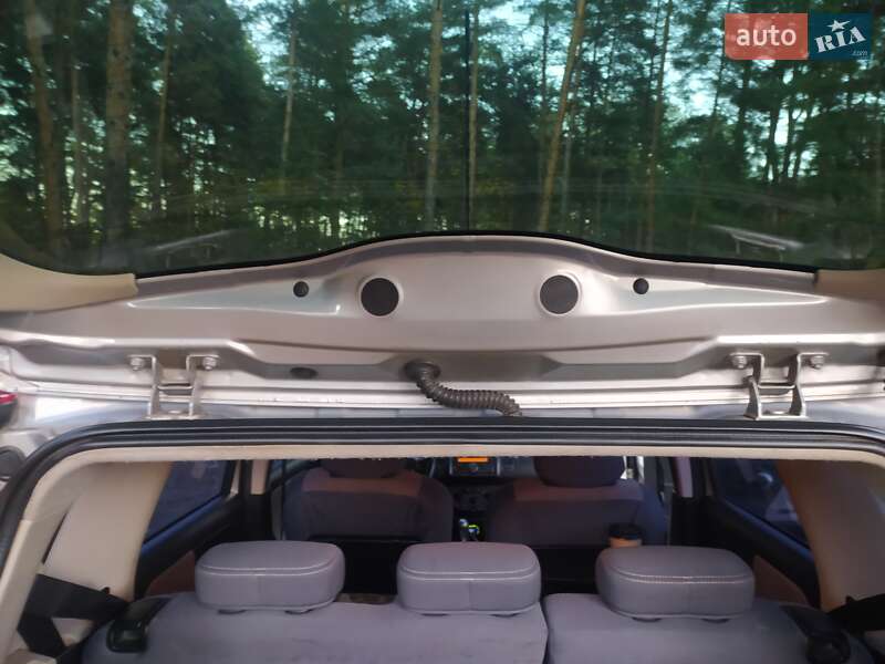 Хэтчбек Nissan Note 2008 в Днепре