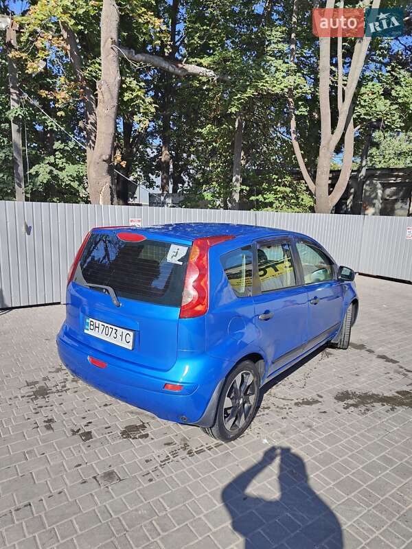 Хэтчбек Nissan Note 2008 в Одессе