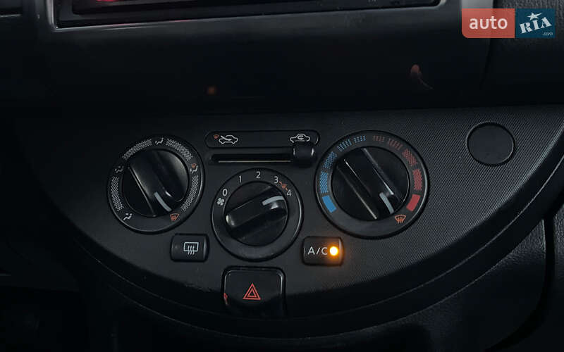 Хэтчбек Nissan Note 2012 в Львове