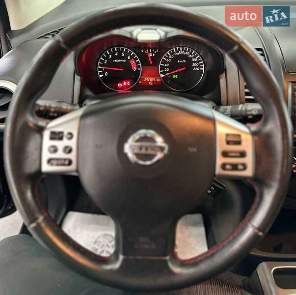 Хэтчбек Nissan Note 2010 в Каменском