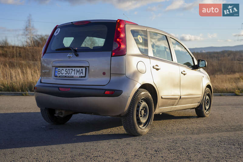 Хэтчбек Nissan Note 2007 в Дрогобыче