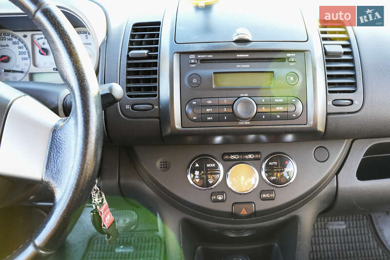 Хэтчбек Nissan Note 2007 в Дрогобыче