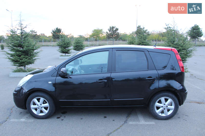 Хэтчбек Nissan Note 2008 в Одессе