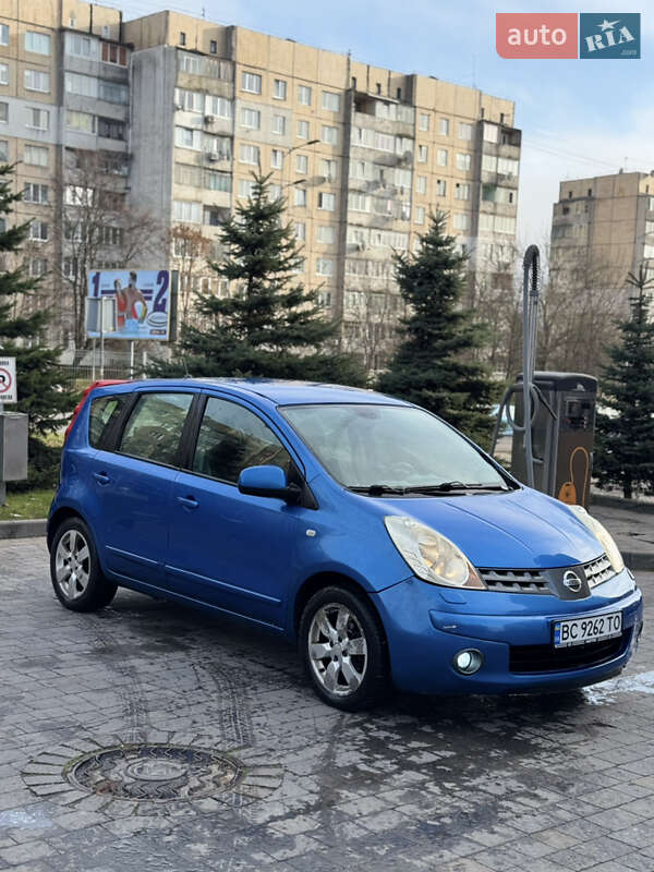 Хэтчбек Nissan Note 2007 в Львове
