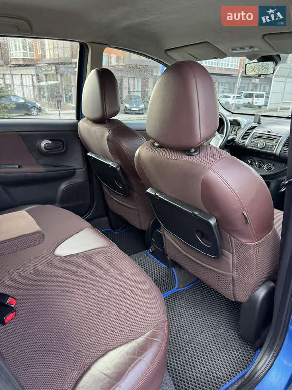 Хэтчбек Nissan Note 2007 в Львове