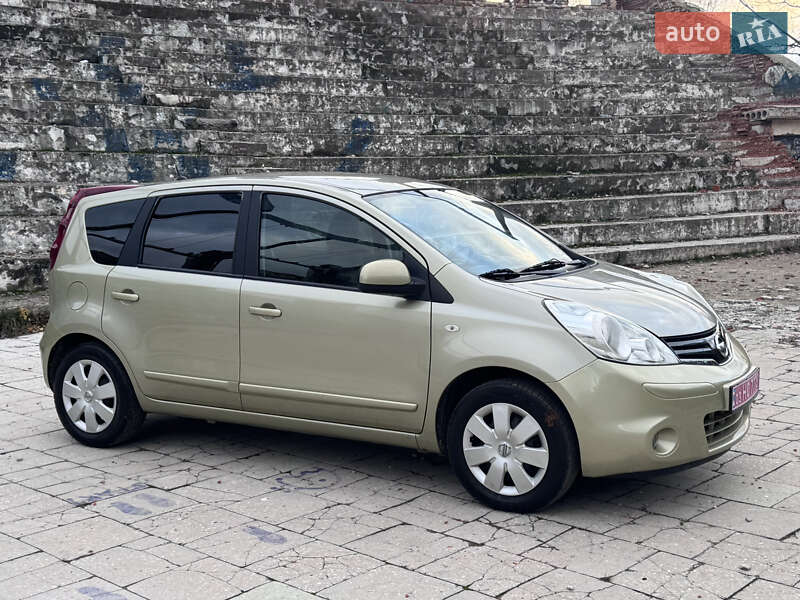 Хэтчбек Nissan Note 2009 в Полтаве