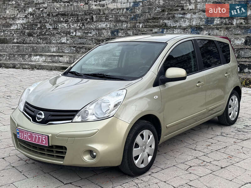 Хэтчбек Nissan Note 2009 в Полтаве