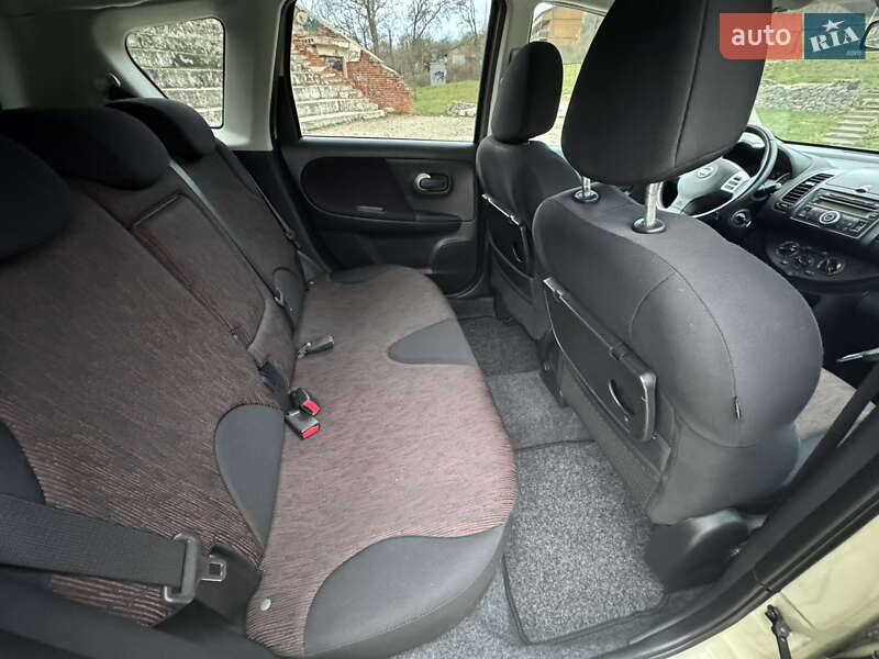 Хэтчбек Nissan Note 2009 в Полтаве