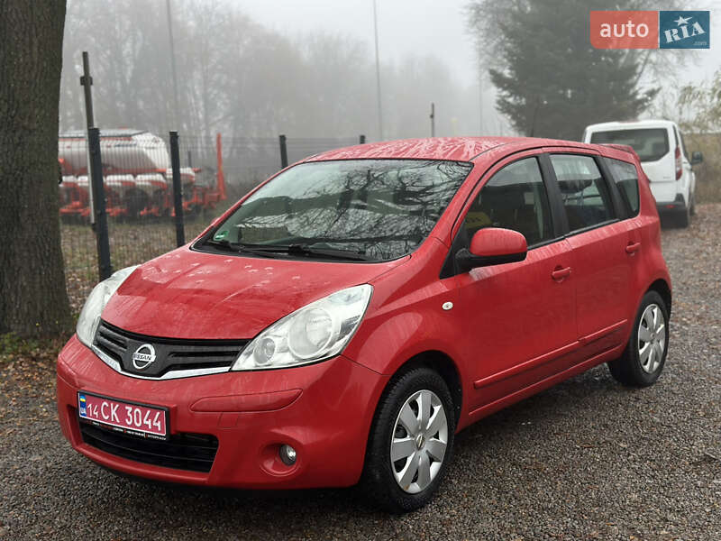 Хэтчбек Nissan Note 2010 в Виннице