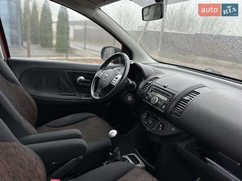 Хэтчбек Nissan Note 2010 в Виннице