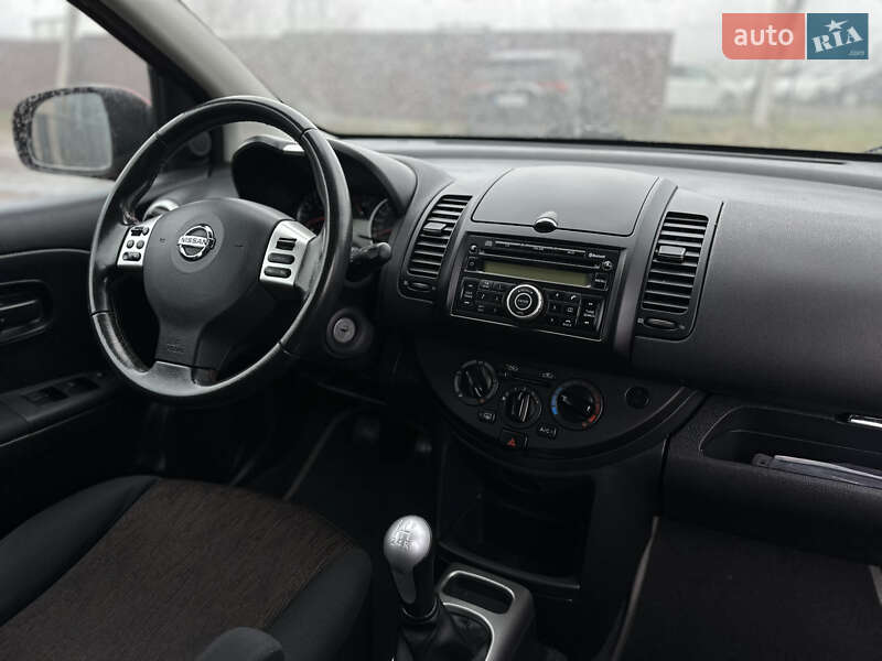 Хэтчбек Nissan Note 2010 в Виннице