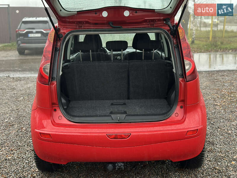 Хэтчбек Nissan Note 2010 в Виннице