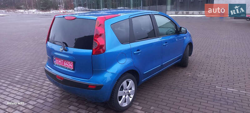 Хэтчбек Nissan Note 2006 в Костополе