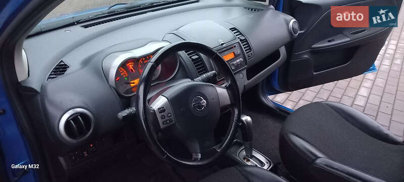 Хэтчбек Nissan Note 2006 в Костополе
