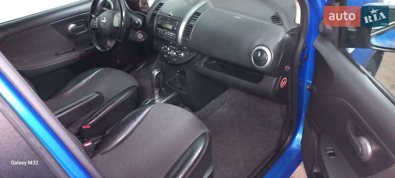 Хэтчбек Nissan Note 2006 в Костополе