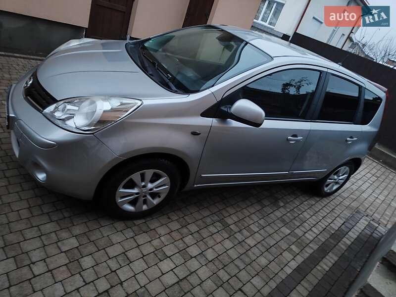 Хетчбек Nissan Note 2009 в Івано-Франківську