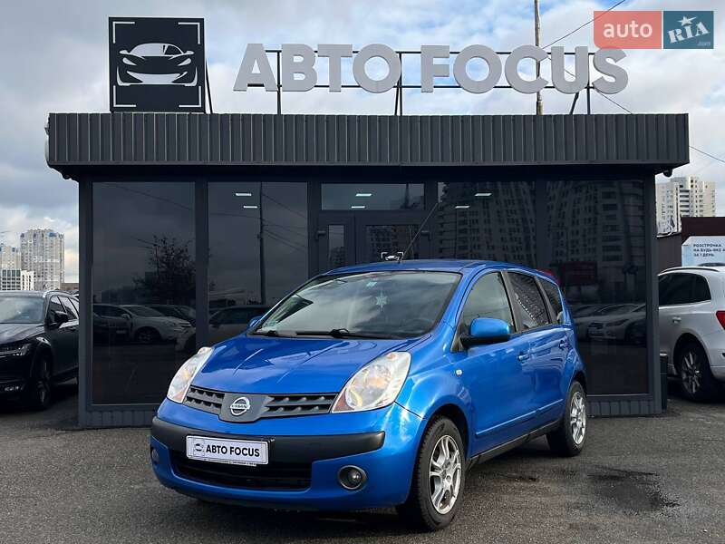 Хэтчбек Nissan Note 2006 в Киеве
