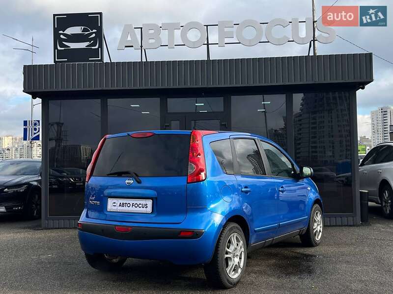 Хэтчбек Nissan Note 2006 в Киеве