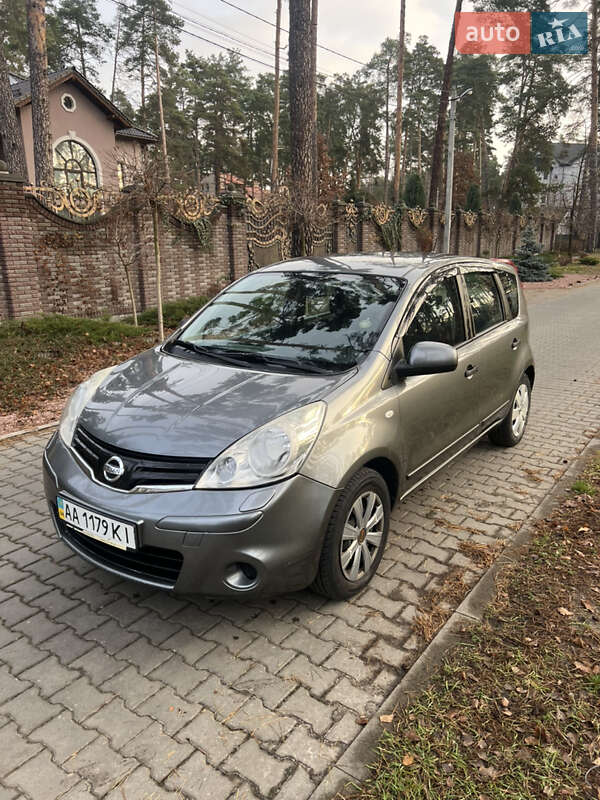 Хетчбек Nissan Note 2011 в Києві