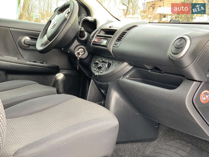 Хетчбек Nissan Note 2007 в Дрогобичі