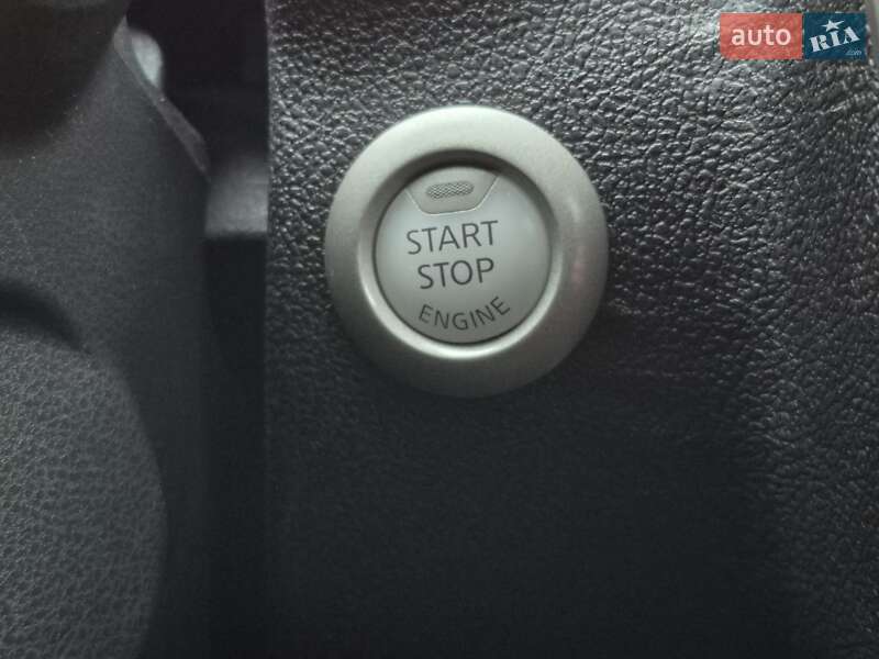 Хэтчбек Nissan Note 2015 в Одессе фото 32 Хэтчбек Nissan Note 2015 в Одессе