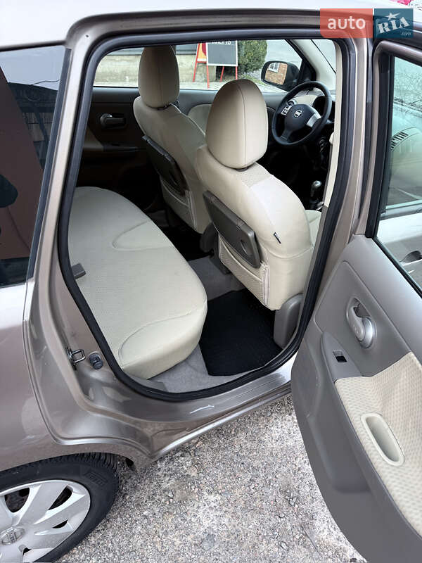 Хетчбек Nissan Note 2006 в Смілі