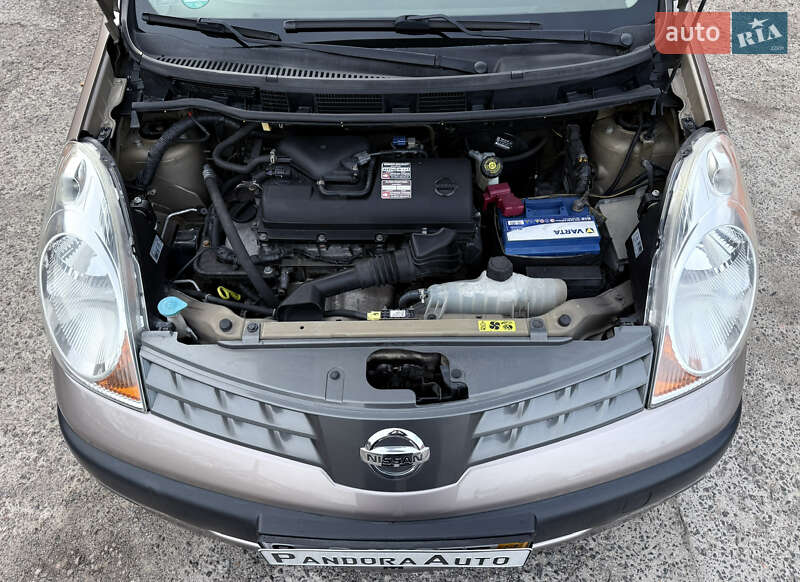 Хетчбек Nissan Note 2006 в Смілі