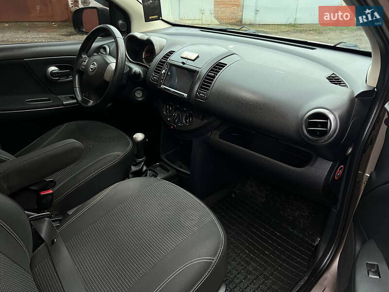 Хэтчбек Nissan Note 2007 в Полтаве