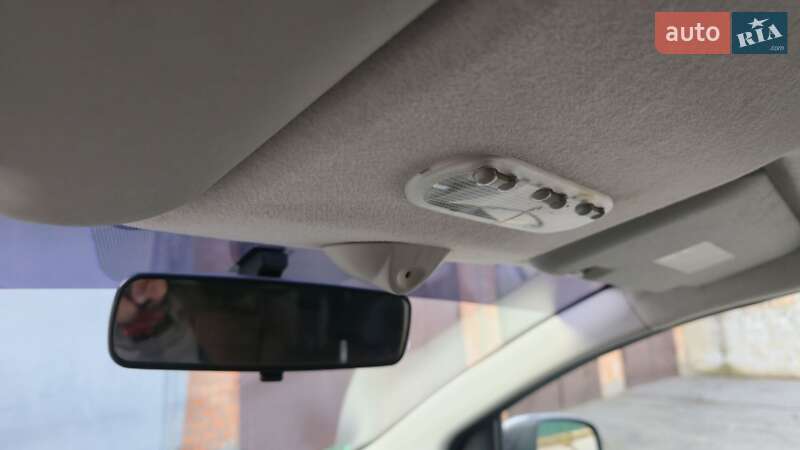 Хэтчбек Nissan Note 2009 в Виннице