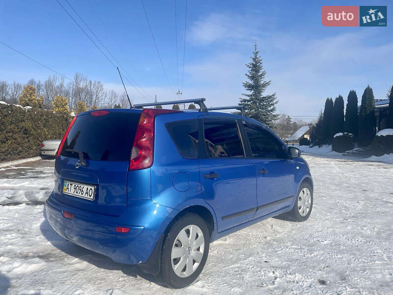 Хэтчбек Nissan Note 2008 в Львове